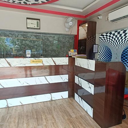 Trisplanet Hotel Kalyani Bagian luar foto